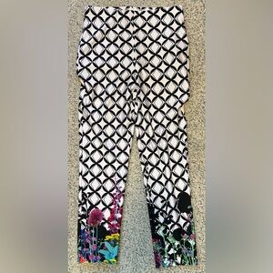 Joseph Ribkoff Black and White Geometric Floral Leggings